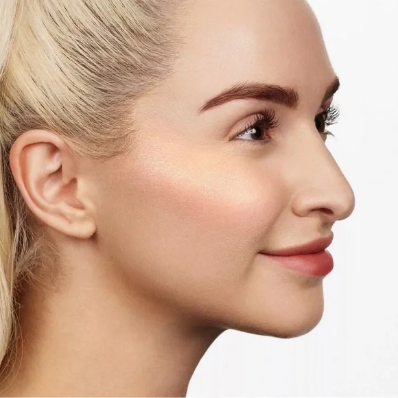 Tarte Amazonian Clay 12-hour Highlighter - Picture 3 of 7